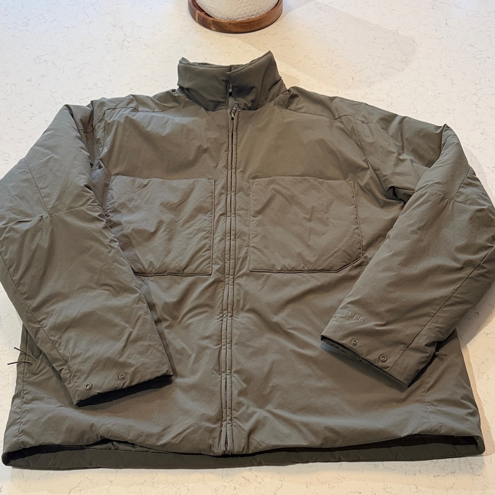 lululemon athletica Men's green Puffer Jacket SZ XL
